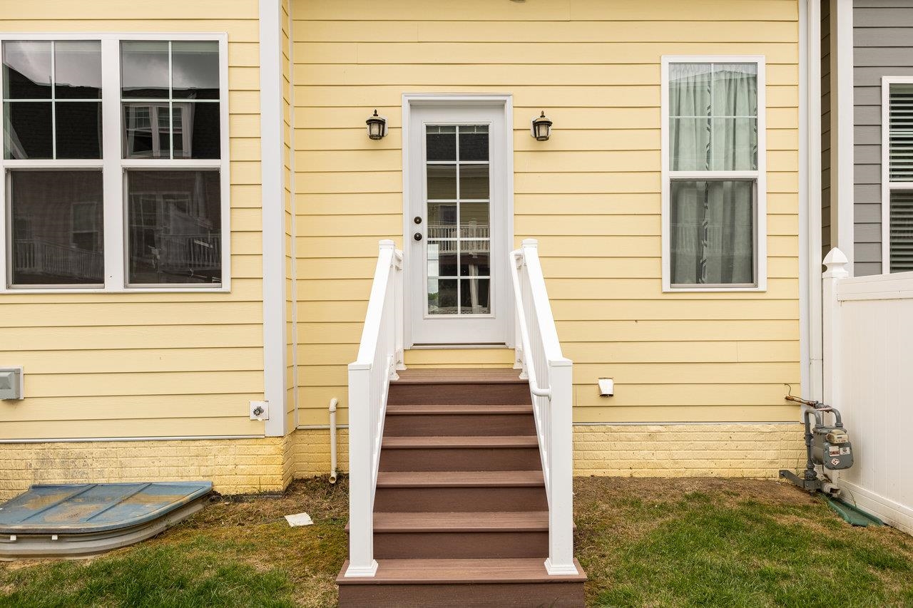 3215 CHARLESTON BLVD, ROCKINGHAM, Virginia 22801, 3 Bedrooms Bedrooms, ,2 BathroomsBathrooms,Residential,3215 CHARLESTON BLVD,664418 MLS # 664418