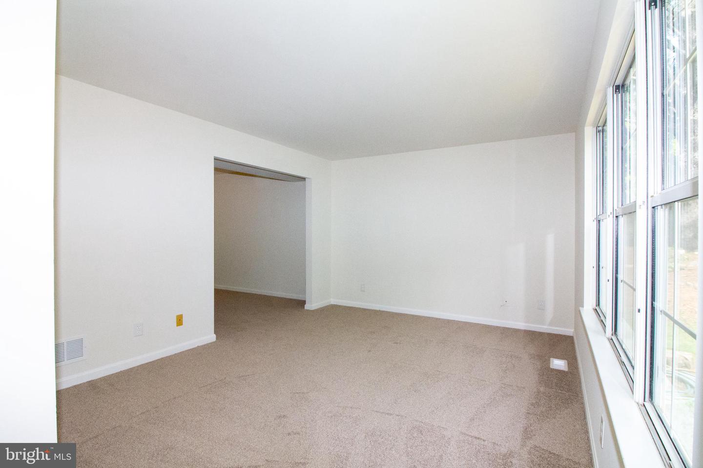 5903 VISTA CT, FREDERICKSBURG, Virginia 22407, 3 Bedrooms Bedrooms, 9 Rooms Rooms,2 BathroomsBathrooms,Residential,For sale,5903 VISTA CT,VASP2032444 MLS # VASP2032444
