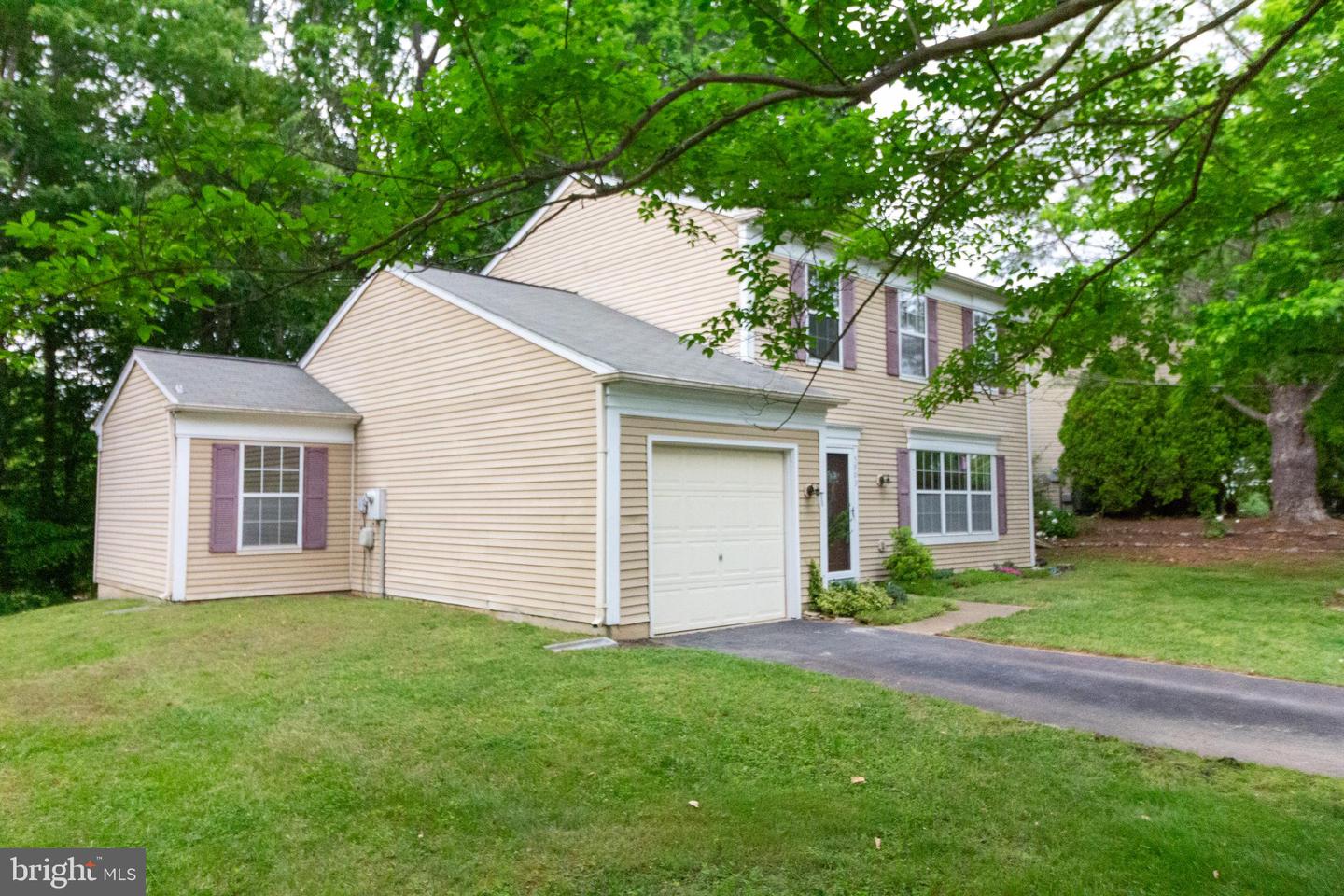 5903 VISTA CT, FREDERICKSBURG, Virginia 22407, 3 Bedrooms Bedrooms, 9 Rooms Rooms,2 BathroomsBathrooms,Residential,For sale,5903 VISTA CT,VASP2032444 MLS # VASP2032444