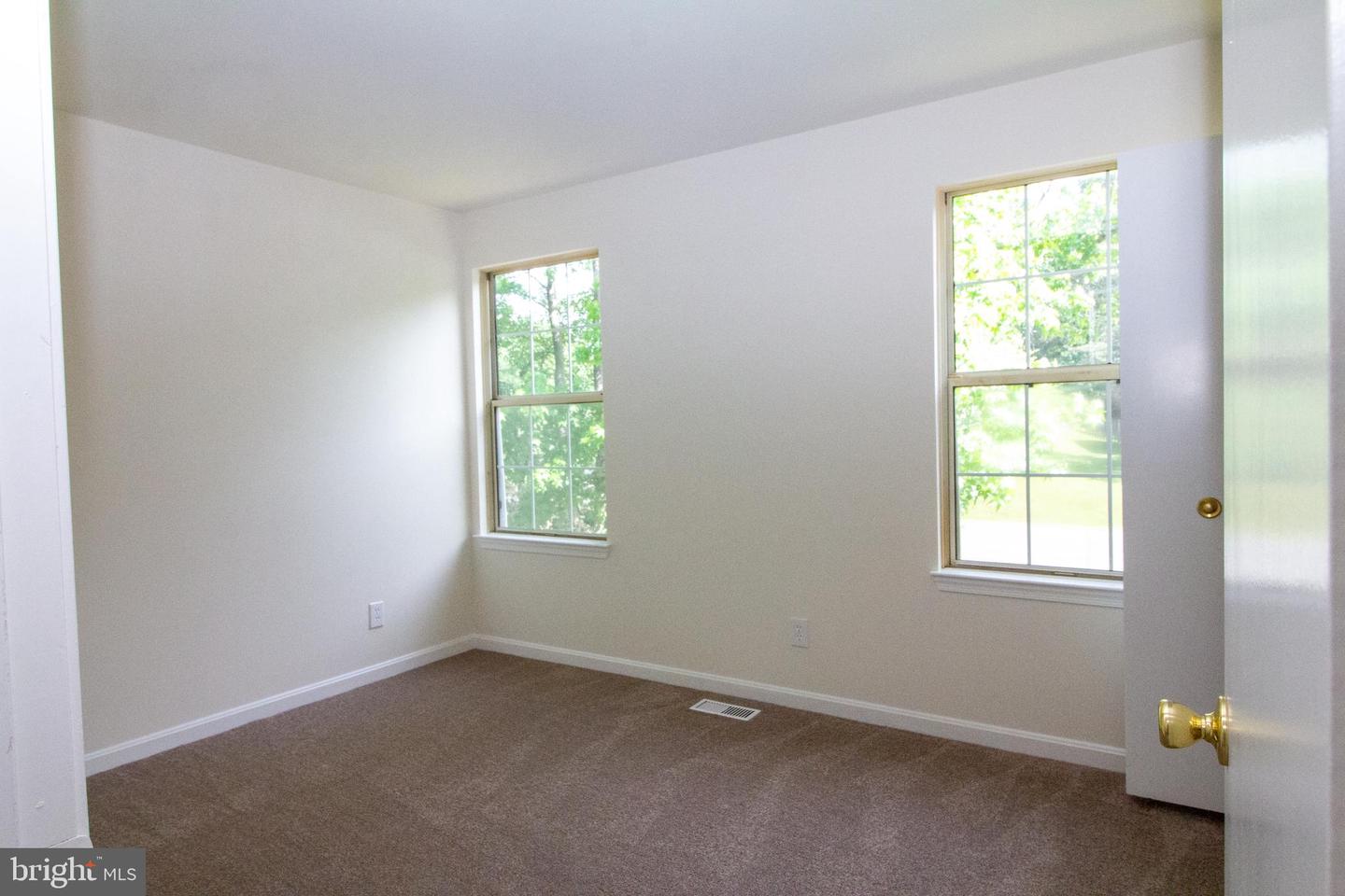 5903 VISTA CT, FREDERICKSBURG, Virginia 22407, 3 Bedrooms Bedrooms, 9 Rooms Rooms,2 BathroomsBathrooms,Residential,For sale,5903 VISTA CT,VASP2032444 MLS # VASP2032444