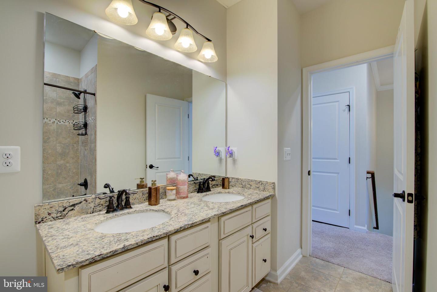 25337 CRESTED IRIS TER, ALDIE, Virginia 20105, 3 Bedrooms Bedrooms, ,2 BathroomsBathrooms,Residential,For sale,25337 CRESTED IRIS TER,VALO2094494 MLS # VALO2094494