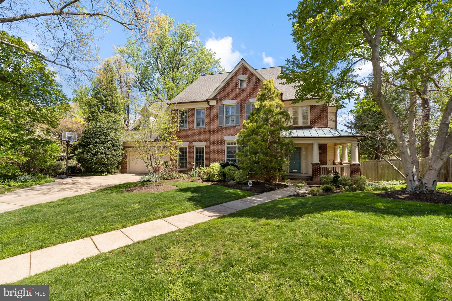 2728 MCKINLEY ST NW, WASHINGTON, District Of Columbia 20015, 5 Bedrooms Bedrooms, ,4 BathroomsBathrooms,Residential,For sale,2728 MCKINLEY ST NW,DCDC2196810 MLS # DCDC2196810