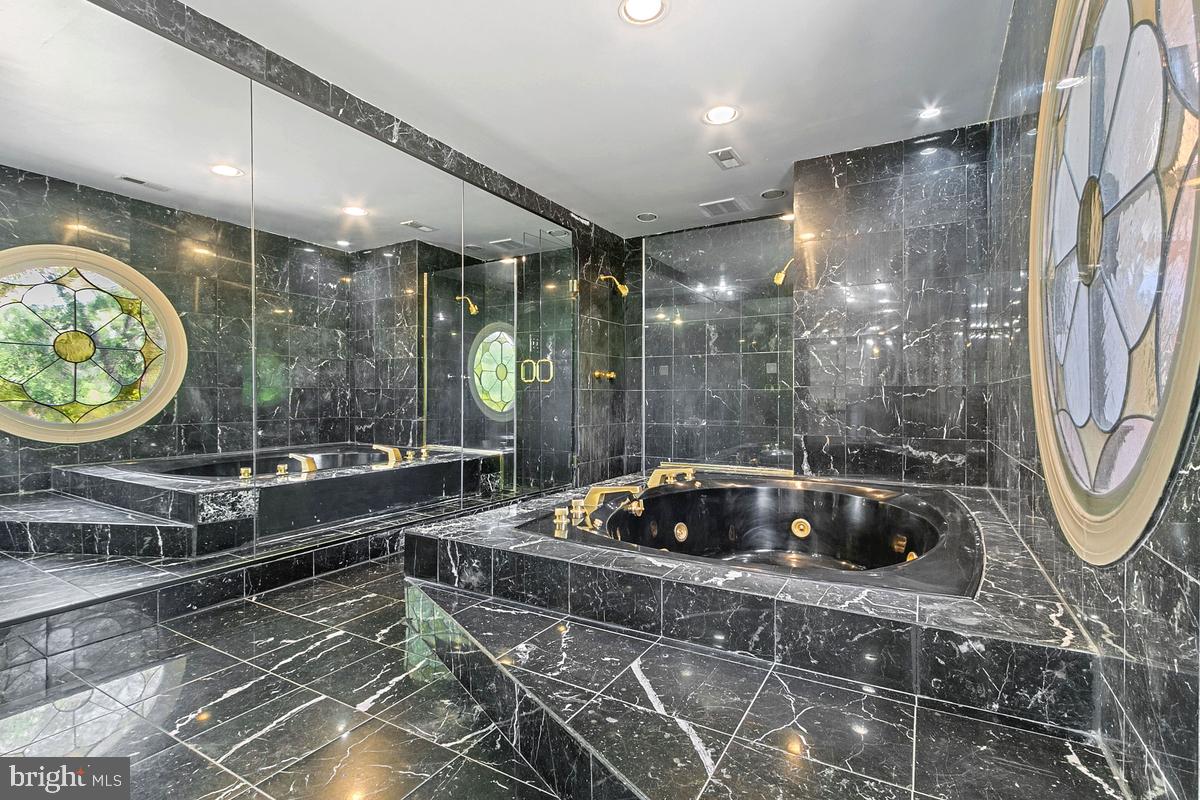 613 RIVERCREST DR, MCLEAN, Virginia 22101, 6 Bedrooms Bedrooms, ,6 BathroomsBathrooms,Residential,For sale,613 RIVERCREST DR,VAFX2235930 MLS # VAFX2235930