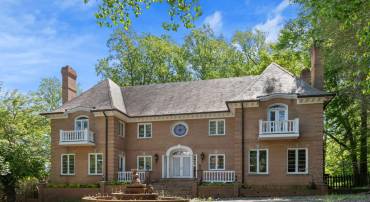 613 RIVERCREST DR, MCLEAN, Virginia 22101, 6 Bedrooms Bedrooms, ,6 BathroomsBathrooms,Residential,For sale,613 RIVERCREST DR,VAFX2235930 MLS # VAFX2235930