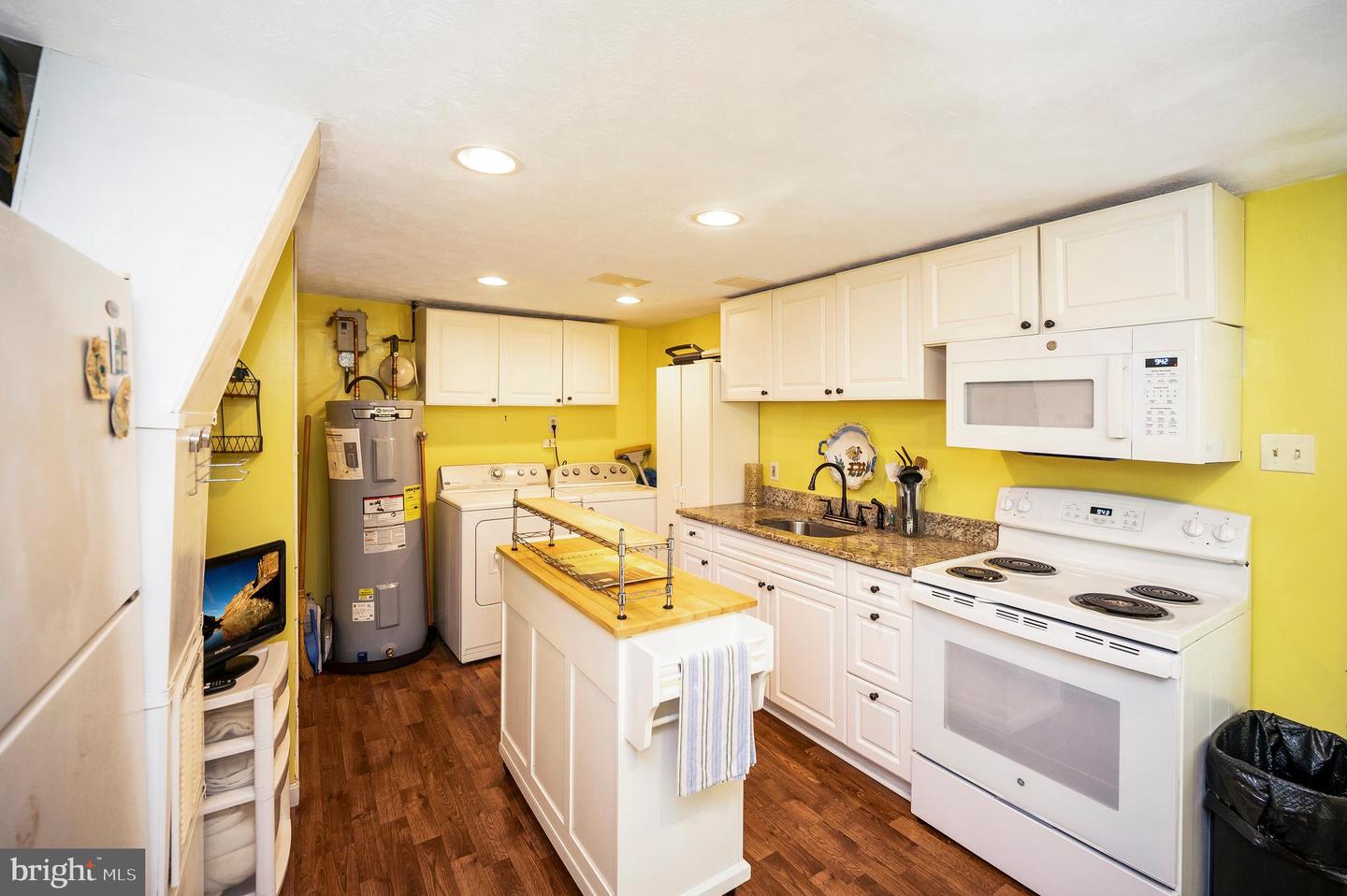 14 APACHE TER, FREDERICKSBURG, Virginia 22401, 4 Bedrooms Bedrooms, ,3 BathroomsBathrooms,Residential,For sale,14 APACHE TER,VAFB2008058 MLS # VAFB2008058