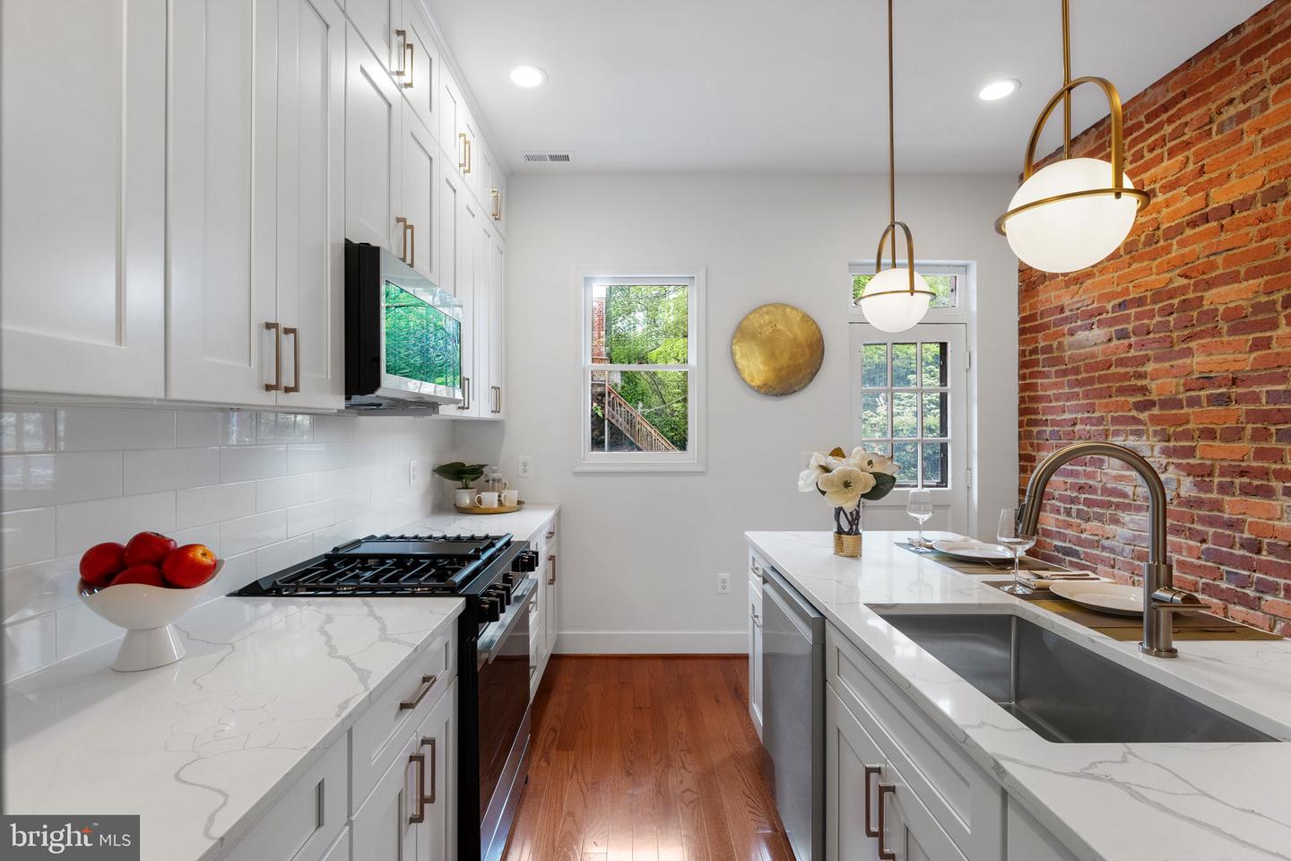 143 13TH ST NE, WASHINGTON, District Of Columbia 20002, 5 Bedrooms Bedrooms, ,3 BathroomsBathrooms,Residential,For sale,143 13TH ST NE,DCDC2197752 MLS # DCDC2197752