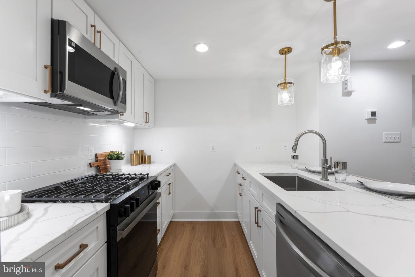 143 13TH ST NE, WASHINGTON, District Of Columbia 20002, 5 Bedrooms Bedrooms, ,3 BathroomsBathrooms,Residential,For sale,143 13TH ST NE,DCDC2197752 MLS # DCDC2197752