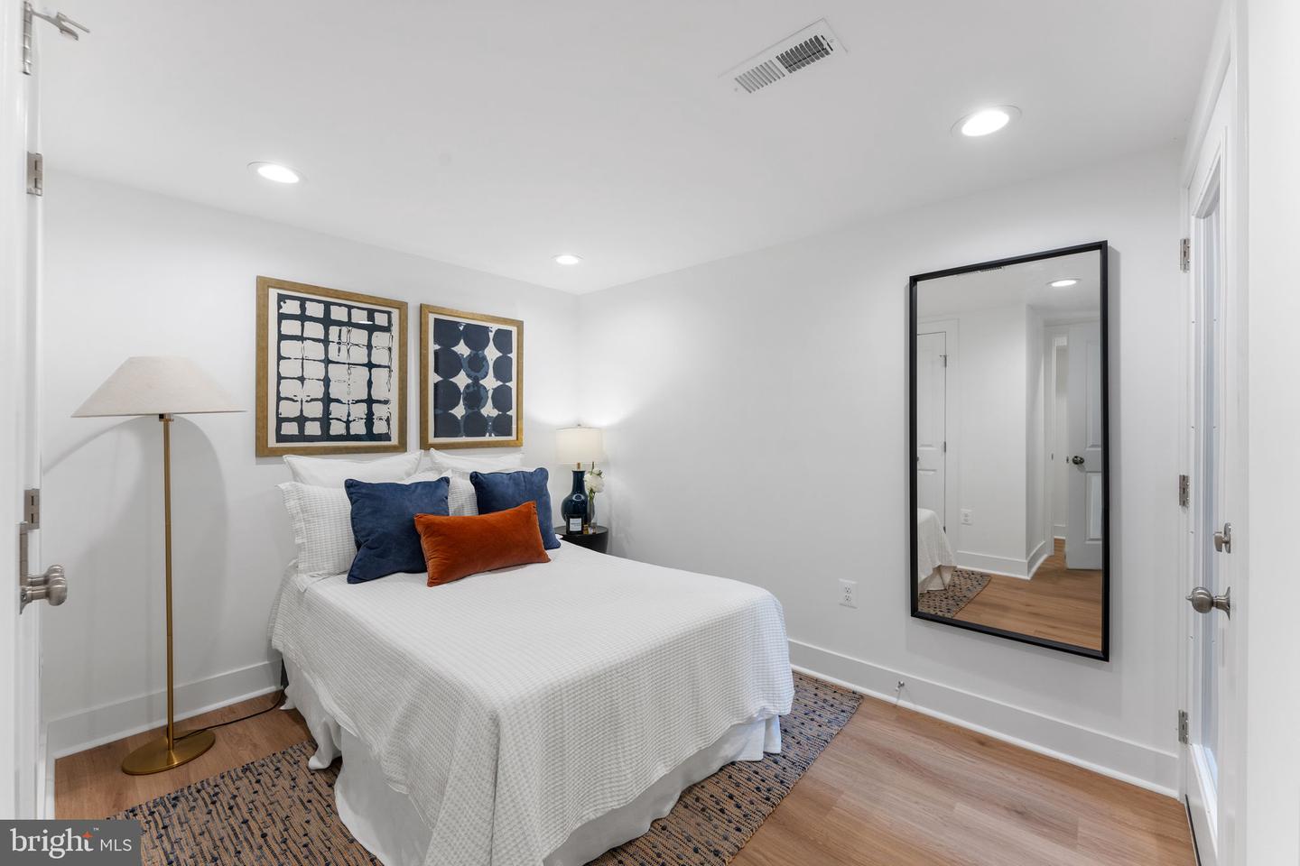 143 13TH ST NE, WASHINGTON, District Of Columbia 20002, 5 Bedrooms Bedrooms, ,3 BathroomsBathrooms,Residential,For sale,143 13TH ST NE,DCDC2197752 MLS # DCDC2197752