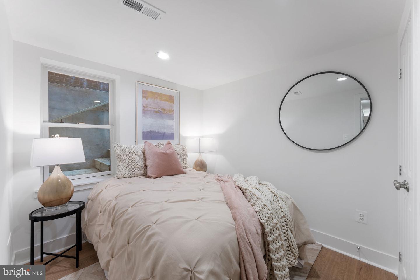 143 13TH ST NE, WASHINGTON, District Of Columbia 20002, 5 Bedrooms Bedrooms, ,3 BathroomsBathrooms,Residential,For sale,143 13TH ST NE,DCDC2197752 MLS # DCDC2197752