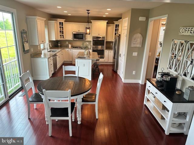 3 SMELTERS TRACE RD, STAFFORD, Virginia 22554, 5 Bedrooms Bedrooms, ,4 BathroomsBathrooms,Residential,For sale,3 SMELTERS TRACE RD,VAST2038310 MLS # VAST2038310