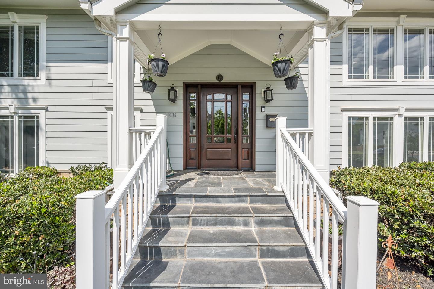 1016 COTTAGE ST SW, VIENNA, Virginia 22180, 5 Bedrooms Bedrooms, ,5 BathroomsBathrooms,Residential,For sale,1016 COTTAGE ST SW,VAFX2237502 MLS # VAFX2237502