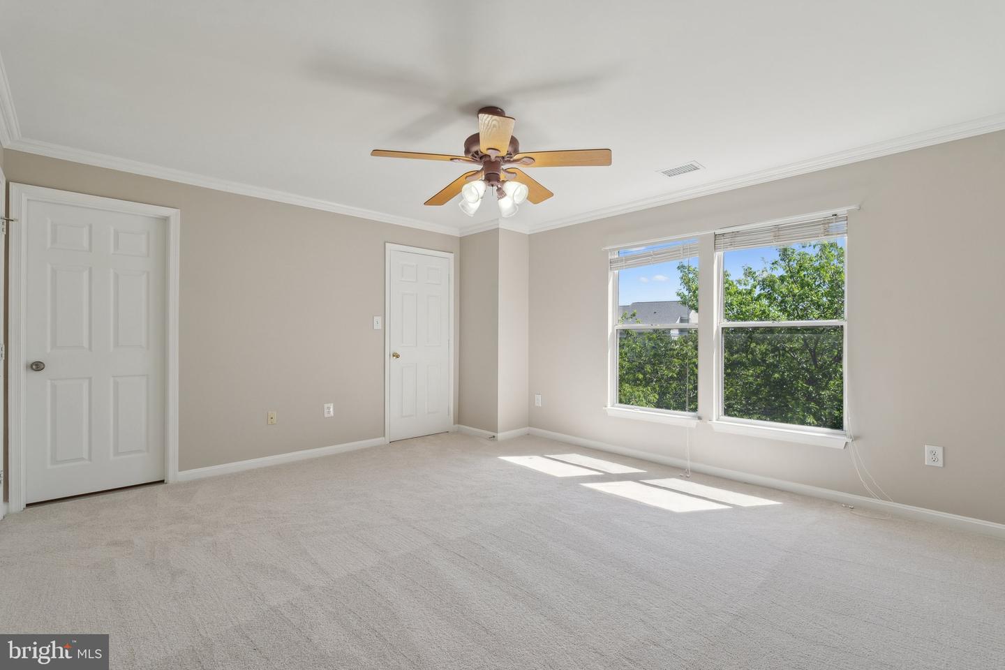 20583 SNOWSHOE SQ #301, ASHBURN, Virginia 20147, 2 Bedrooms Bedrooms, ,2 BathroomsBathrooms,Residential,For sale,20583 SNOWSHOE SQ #301,VALO2095186 MLS # VALO2095186