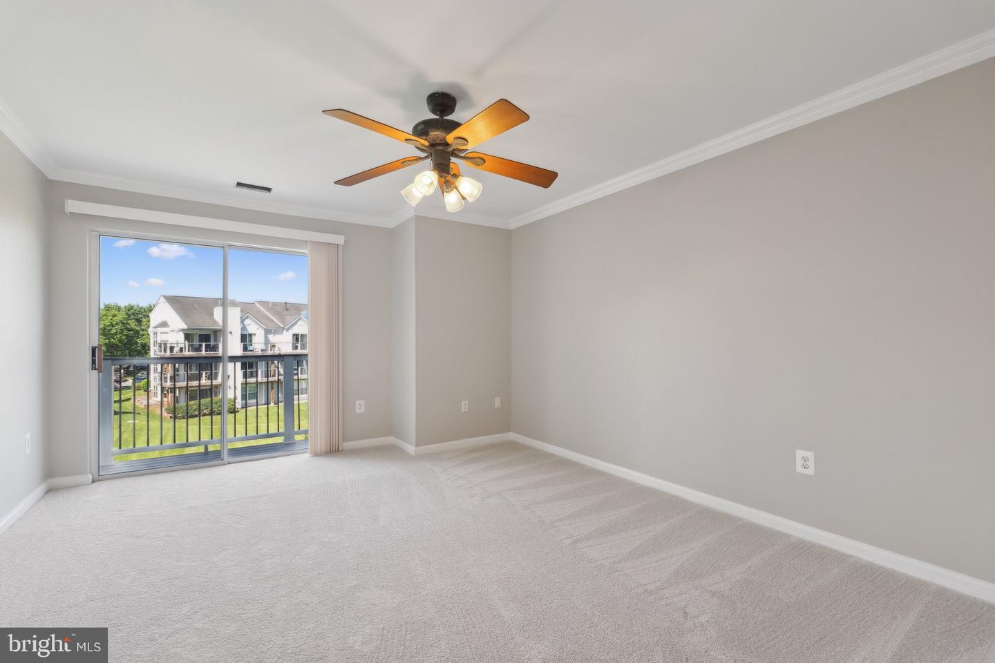 20583 SNOWSHOE SQ #301, ASHBURN, Virginia 20147, 2 Bedrooms Bedrooms, ,2 BathroomsBathrooms,Residential,For sale,20583 SNOWSHOE SQ #301,VALO2095186 MLS # VALO2095186