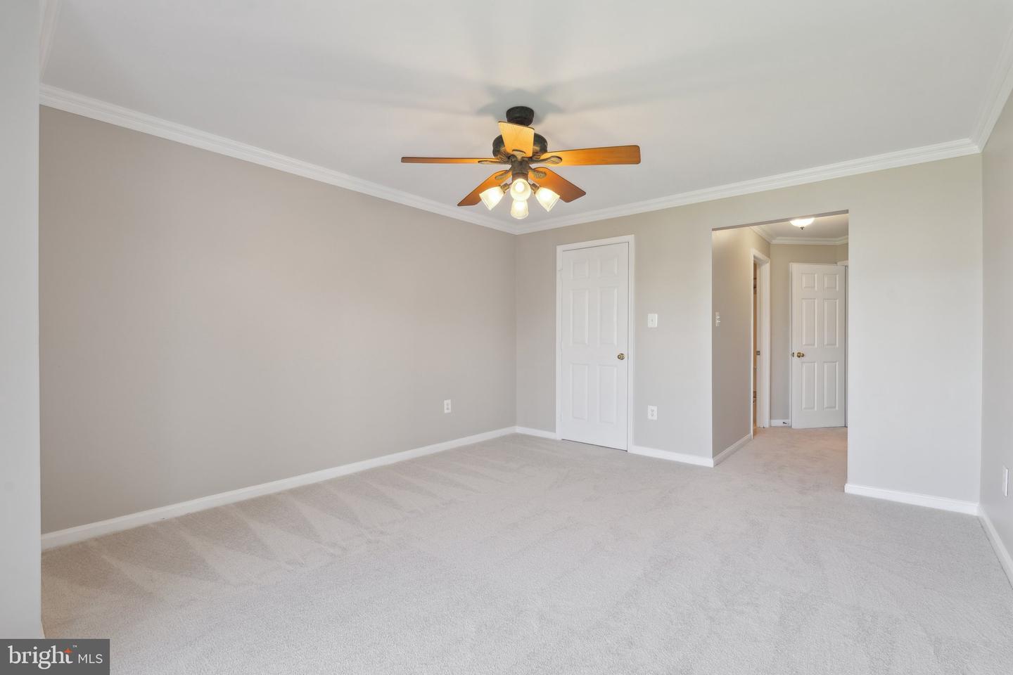 20583 SNOWSHOE SQ #301, ASHBURN, Virginia 20147, 2 Bedrooms Bedrooms, ,2 BathroomsBathrooms,Residential,For sale,20583 SNOWSHOE SQ #301,VALO2095186 MLS # VALO2095186