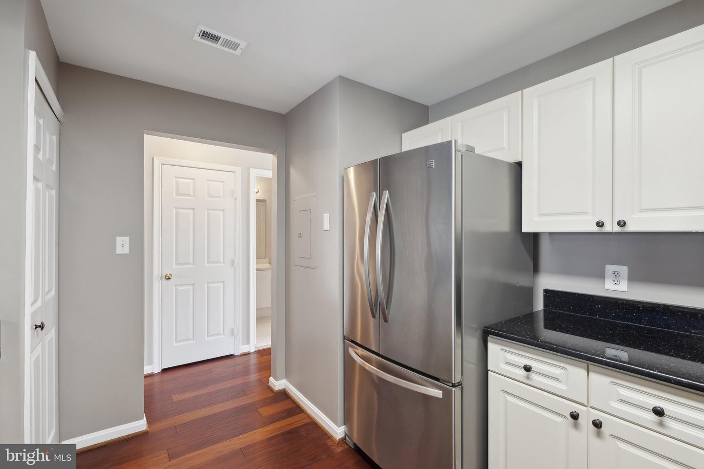 20583 SNOWSHOE SQ #301, ASHBURN, Virginia 20147, 2 Bedrooms Bedrooms, ,2 BathroomsBathrooms,Residential,For sale,20583 SNOWSHOE SQ #301,VALO2095186 MLS # VALO2095186