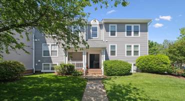 20583 SNOWSHOE SQ #301, ASHBURN, Virginia 20147, 2 Bedrooms Bedrooms, ,2 BathroomsBathrooms,Residential,For sale,20583 SNOWSHOE SQ #301,VALO2095186 MLS # VALO2095186