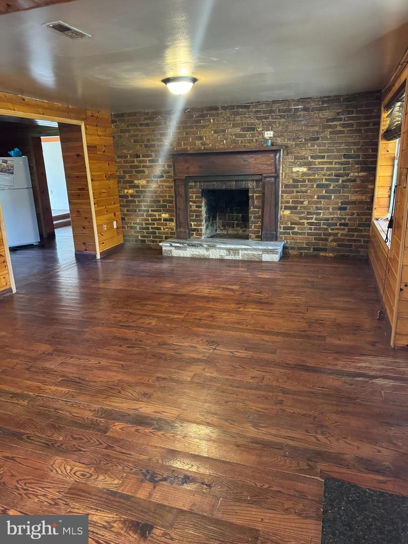 11418 COX MILL, GORDONSVILLE, Virginia 22942, 3 Bedrooms Bedrooms, 7 Rooms Rooms,1 BathroomBathrooms,Residential,For sale,11418 COX MILL,VAOR2009570 MLS # VAOR2009570