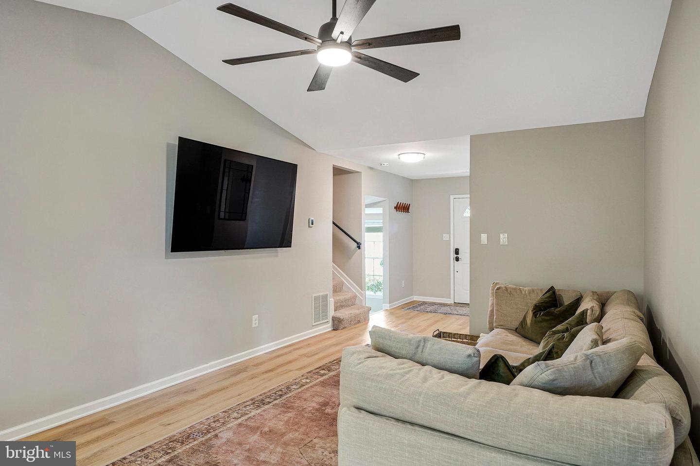 1644 SADLERS WELLS, HERNDON, Virginia 20170, 4 Bedrooms Bedrooms, ,2 BathroomsBathrooms,Residential,For sale,1644 SADLERS WELLS,VAFX2237972 MLS # VAFX2237972