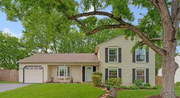 1644 SADLERS WELLS, HERNDON, Virginia 20170, 4 Bedrooms Bedrooms, ,2 BathroomsBathrooms,Residential,For sale,1644 SADLERS WELLS,VAFX2237972 MLS # VAFX2237972