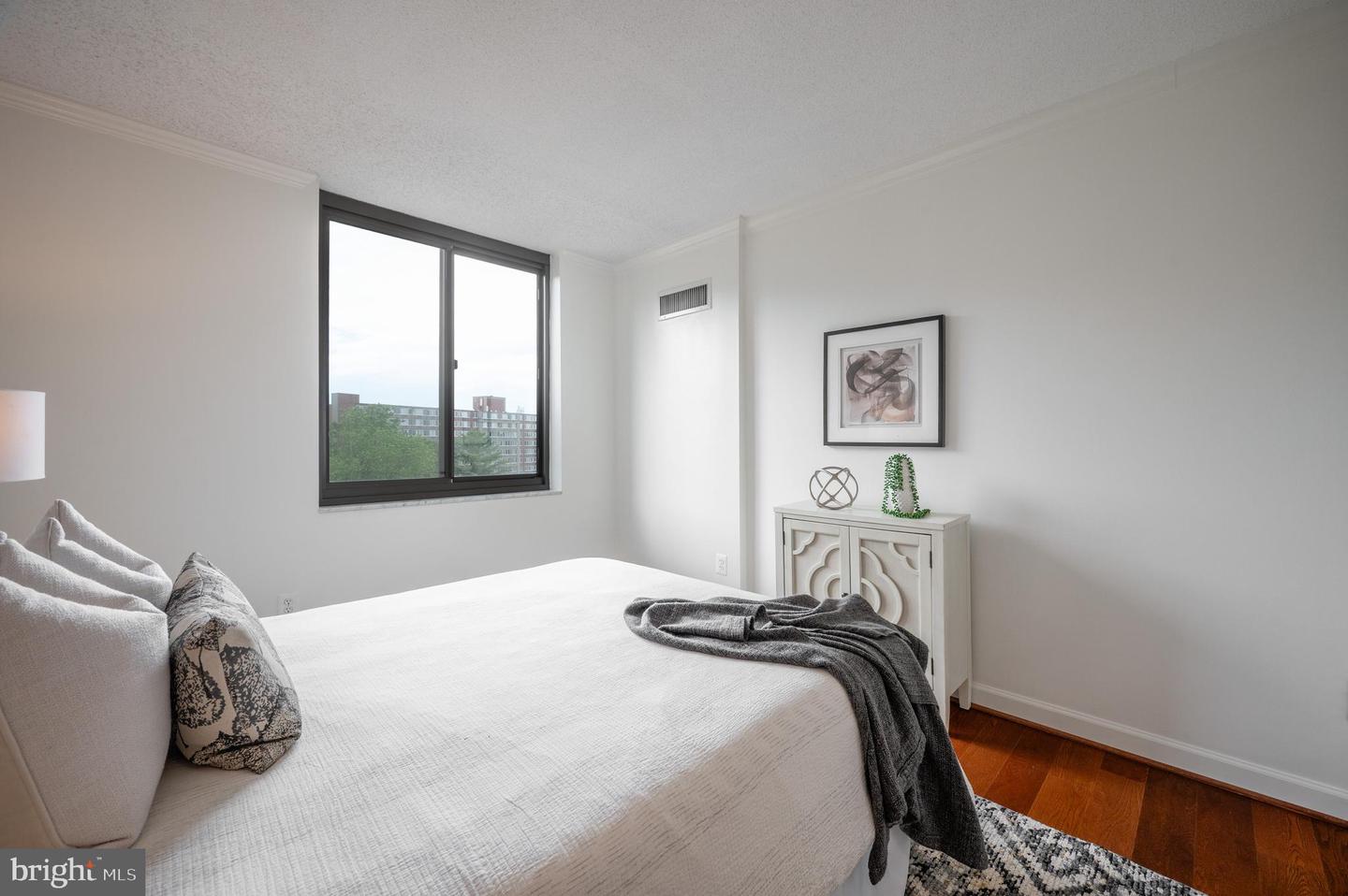 5500 HOLMES RUN PKWY #418, ALEXANDRIA, Virginia 22304, 1 Bedroom Bedrooms, ,1 BathroomBathrooms,Residential,For sale,5500 HOLMES RUN PKWY #418,VAAX2044964 MLS # VAAX2044964