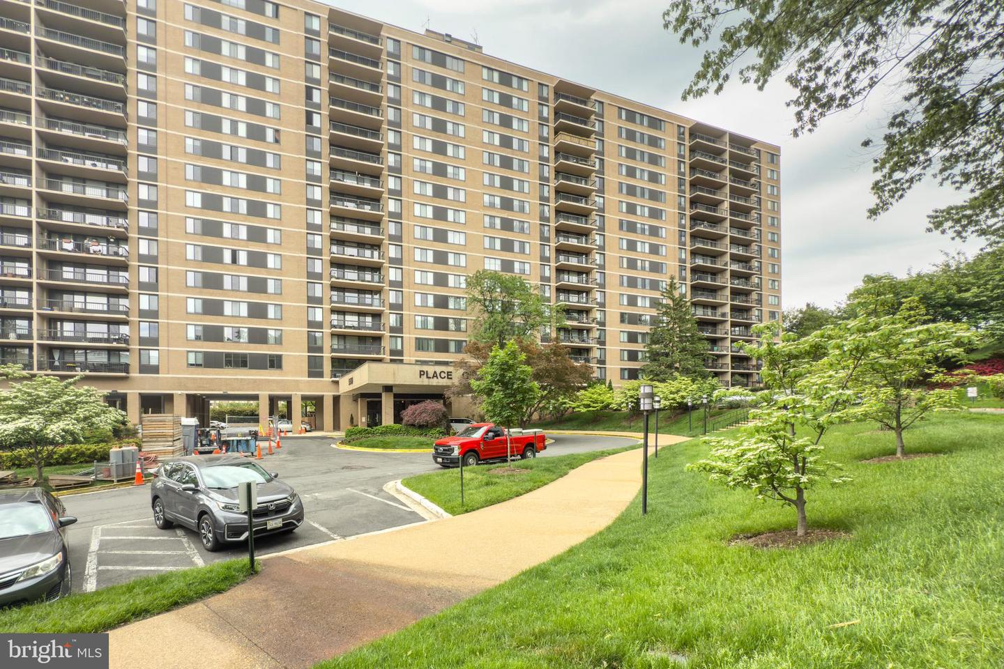 5500 HOLMES RUN PKWY #418, ALEXANDRIA, Virginia 22304, 1 Bedroom Bedrooms, ,1 BathroomBathrooms,Residential,For sale,5500 HOLMES RUN PKWY #418,VAAX2044964 MLS # VAAX2044964