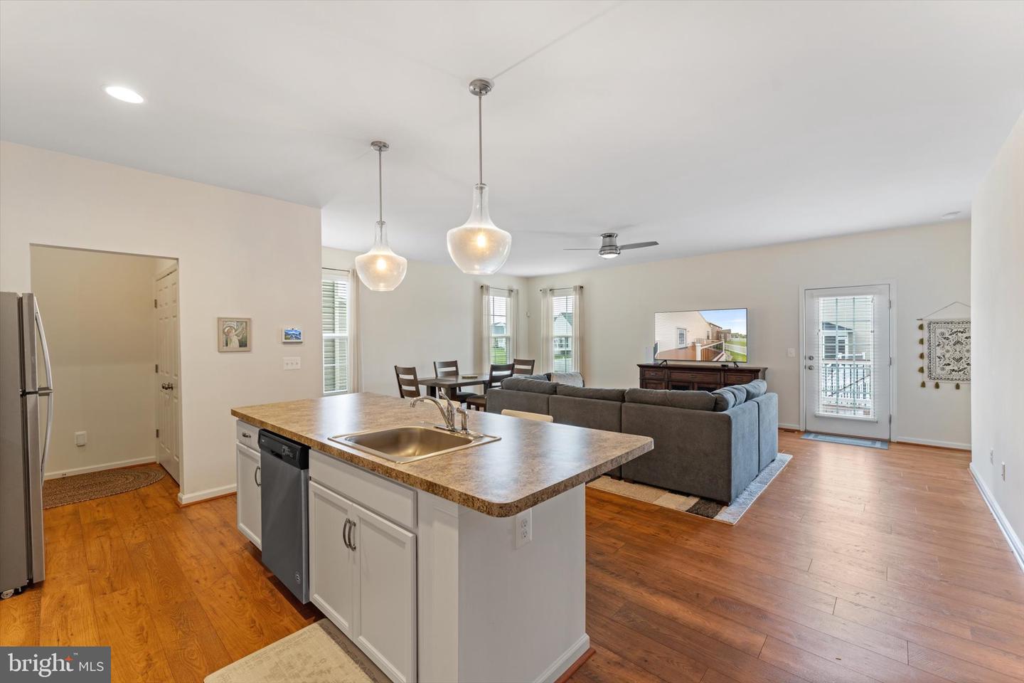 102 JEWEL BOX DR, STEPHENSON, Virginia 22656, 3 Bedrooms Bedrooms, ,2 BathroomsBathrooms,Residential,For sale,102 JEWEL BOX DR,VAFV2033954 MLS # VAFV2033954