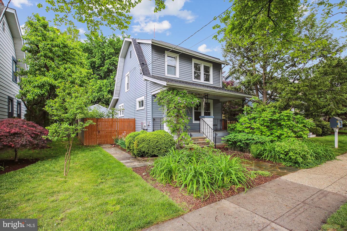 4311 ELLICOTT ST NW, WASHINGTON, District Of Columbia 20016, 3 Bedrooms Bedrooms, ,3 BathroomsBathrooms,Residential,For sale,4311 ELLICOTT ST NW,DCDC2199486 MLS # DCDC2199486