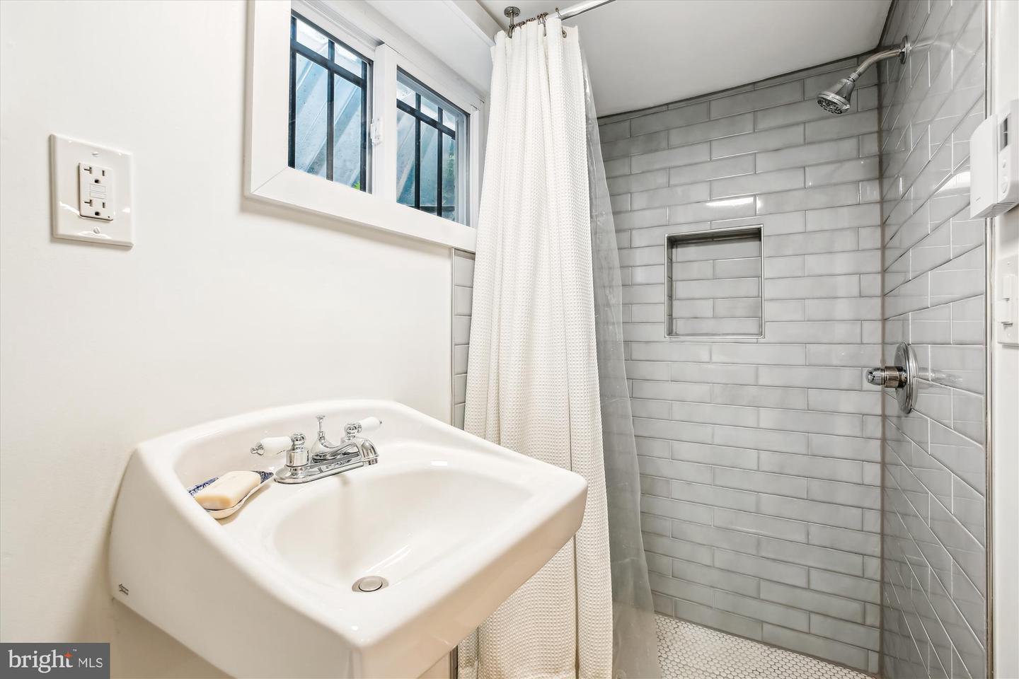 4311 ELLICOTT ST NW, WASHINGTON, District Of Columbia 20016, 3 Bedrooms Bedrooms, ,3 BathroomsBathrooms,Residential,For sale,4311 ELLICOTT ST NW,DCDC2199486 MLS # DCDC2199486