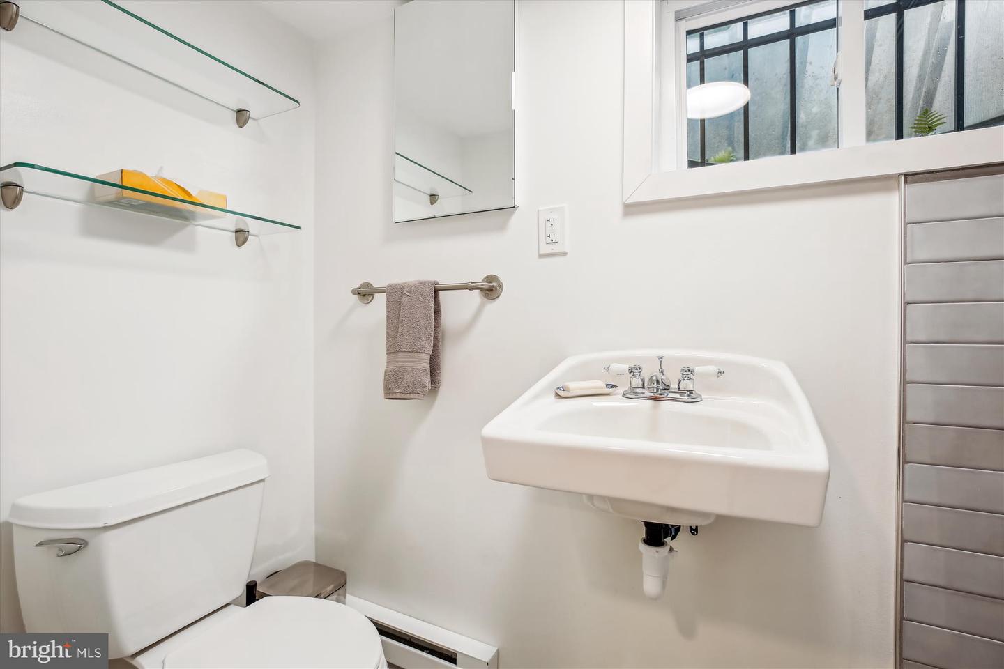 4311 ELLICOTT ST NW, WASHINGTON, District Of Columbia 20016, 3 Bedrooms Bedrooms, ,3 BathroomsBathrooms,Residential,For sale,4311 ELLICOTT ST NW,DCDC2199486 MLS # DCDC2199486