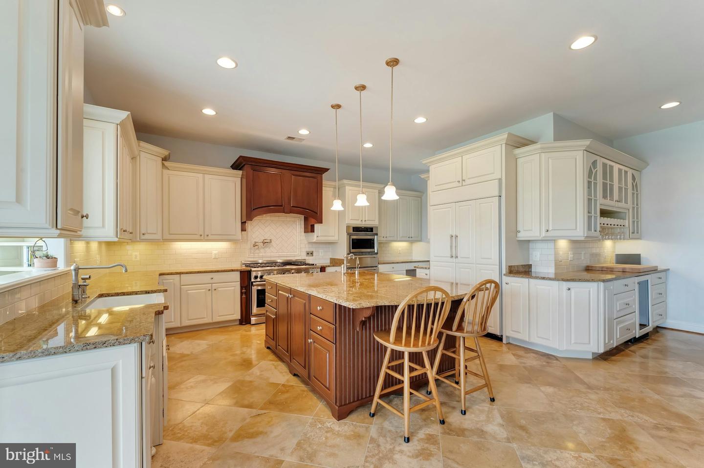 39918 LOOKOUT LN, WATERFORD, Virginia 20197, 4 Bedrooms Bedrooms, ,4 BathroomsBathrooms,Residential,For sale,39918 LOOKOUT LN,VALO2095864 MLS # VALO2095864