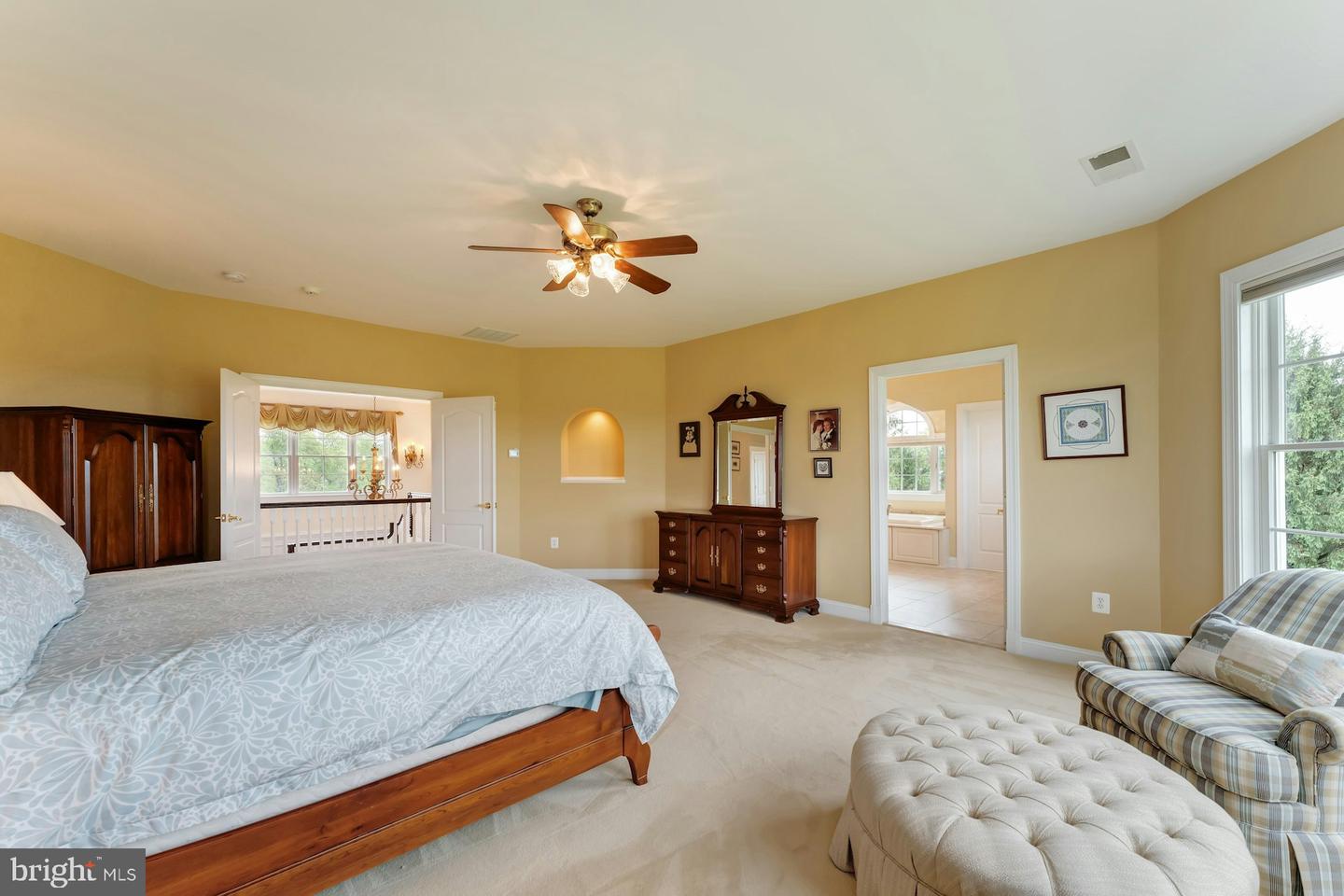39918 LOOKOUT LN, WATERFORD, Virginia 20197, 4 Bedrooms Bedrooms, ,4 BathroomsBathrooms,Residential,For sale,39918 LOOKOUT LN,VALO2095864 MLS # VALO2095864