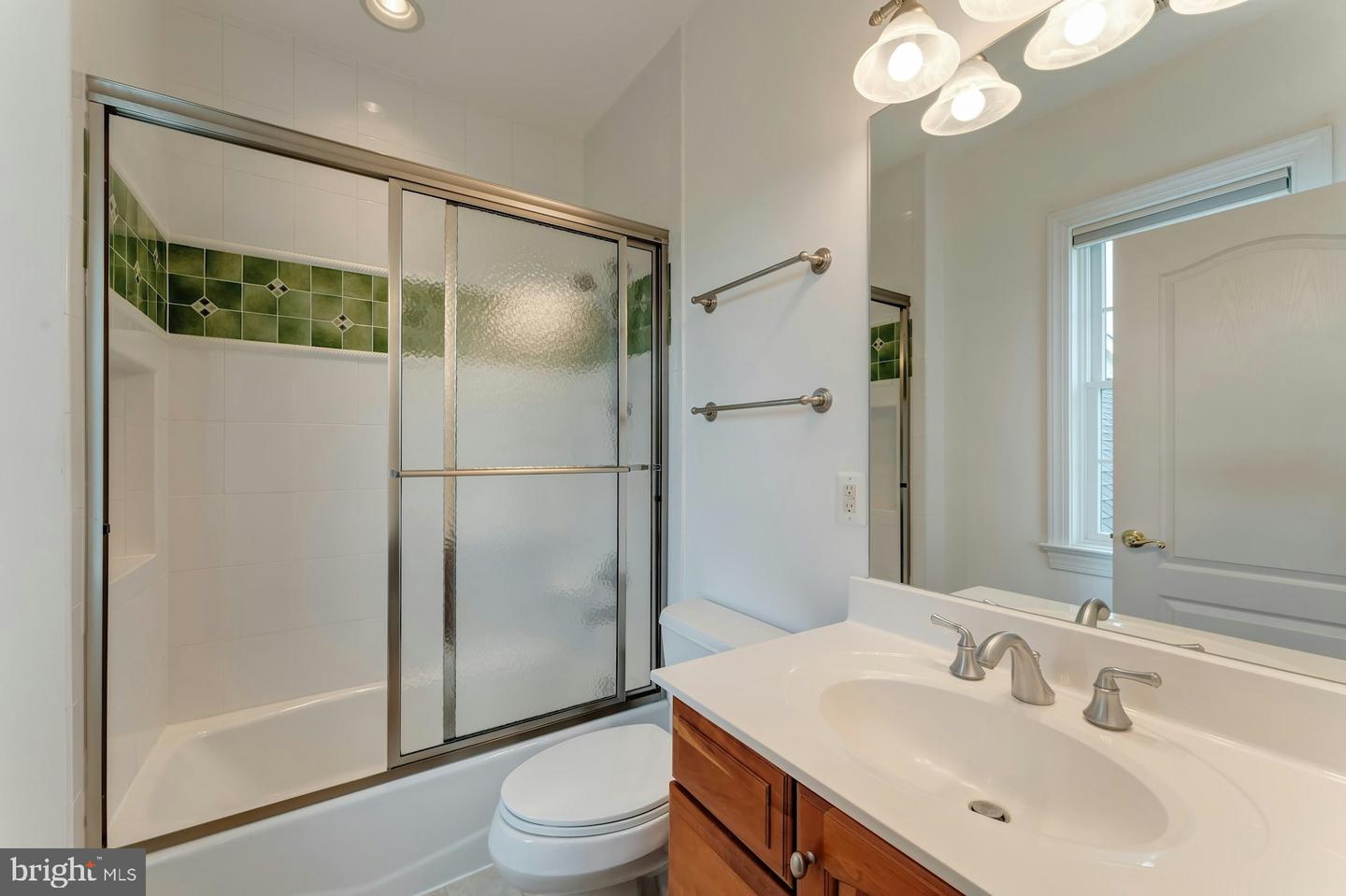 39918 LOOKOUT LN, WATERFORD, Virginia 20197, 4 Bedrooms Bedrooms, ,4 BathroomsBathrooms,Residential,For sale,39918 LOOKOUT LN,VALO2095864 MLS # VALO2095864