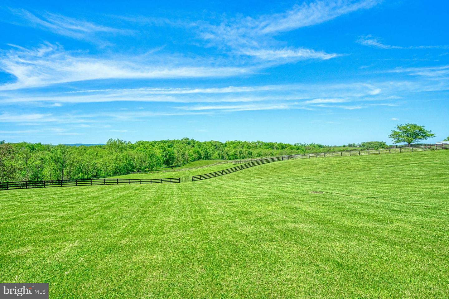 39918 LOOKOUT LN, WATERFORD, Virginia 20197, 4 Bedrooms Bedrooms, ,4 BathroomsBathrooms,Residential,For sale,39918 LOOKOUT LN,VALO2095864 MLS # VALO2095864