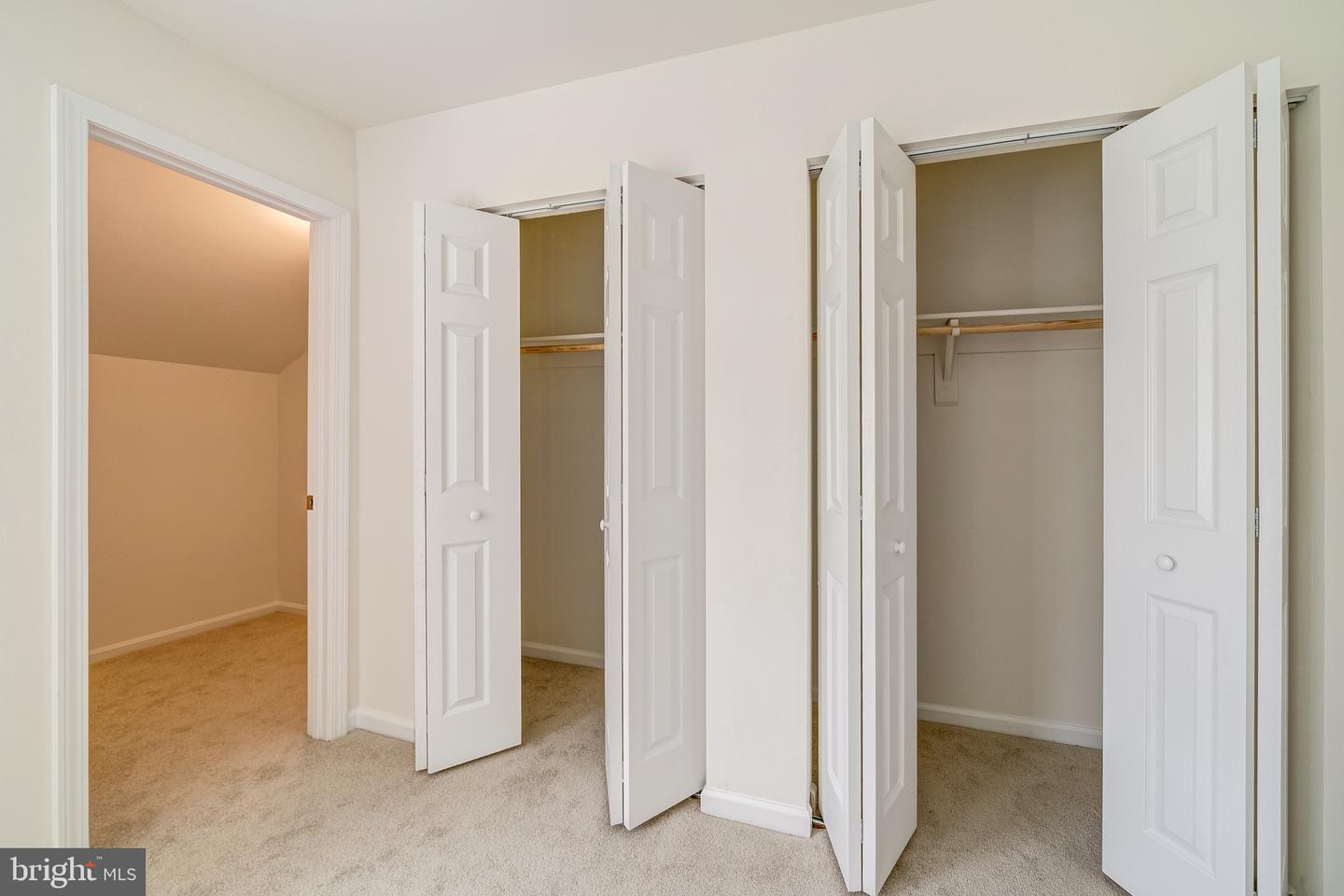 14419 COOL OAK LN, CENTREVILLE, Virginia 20121, 2 Bedrooms Bedrooms, ,1 BathroomBathrooms,Residential,For sale,14419 COOL OAK LN,VAFX2239456 MLS # VAFX2239456