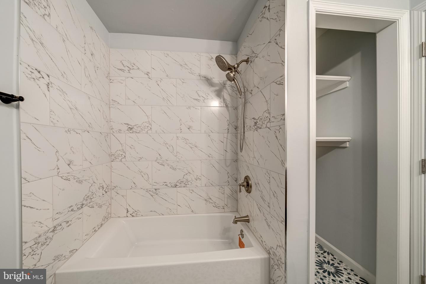 14419 COOL OAK LN, CENTREVILLE, Virginia 20121, 2 Bedrooms Bedrooms, ,1 BathroomBathrooms,Residential,For sale,14419 COOL OAK LN,VAFX2239456 MLS # VAFX2239456