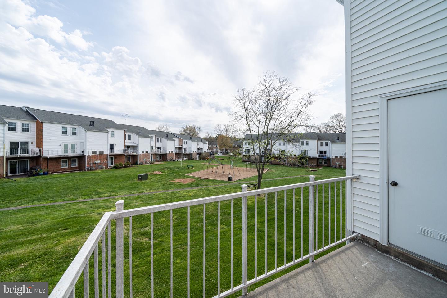 14419 COOL OAK LN, CENTREVILLE, Virginia 20121, 2 Bedrooms Bedrooms, ,1 BathroomBathrooms,Residential,For sale,14419 COOL OAK LN,VAFX2239456 MLS # VAFX2239456