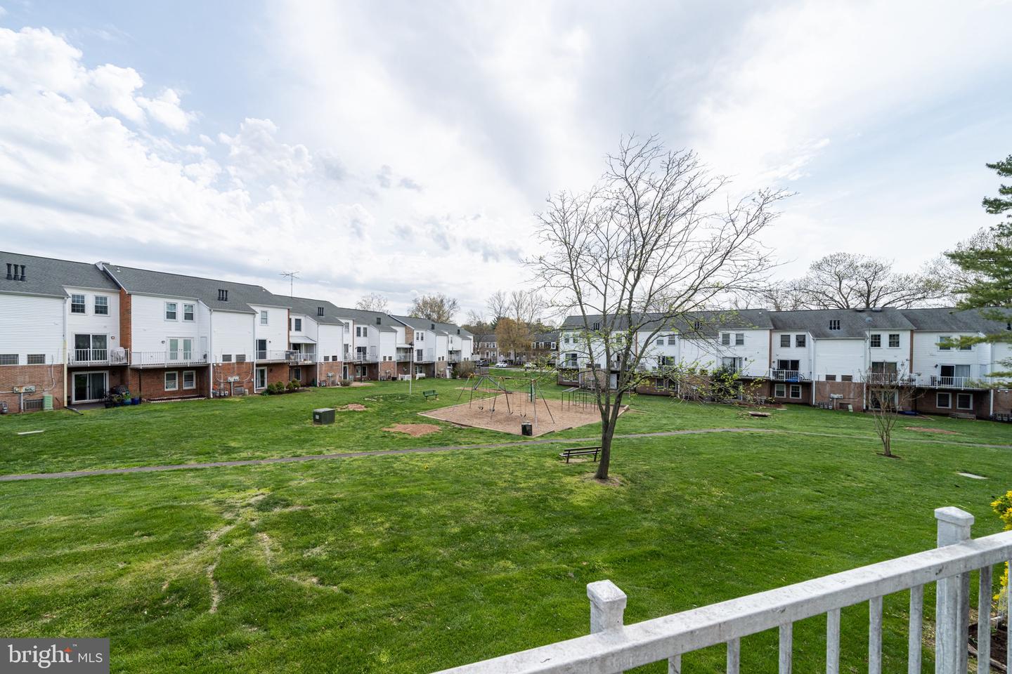 14419 COOL OAK LN, CENTREVILLE, Virginia 20121, 2 Bedrooms Bedrooms, ,1 BathroomBathrooms,Residential,For sale,14419 COOL OAK LN,VAFX2239456 MLS # VAFX2239456