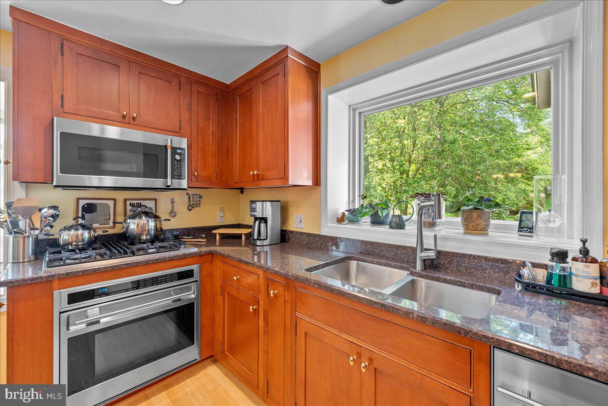 6223 LANGSTON BLVD, ARLINGTON, Virginia 22205, 3 Bedrooms Bedrooms, ,1 BathroomBathrooms,Residential,For sale,6223 LANGSTON BLVD,VAAR2057250 MLS # VAAR2057250
