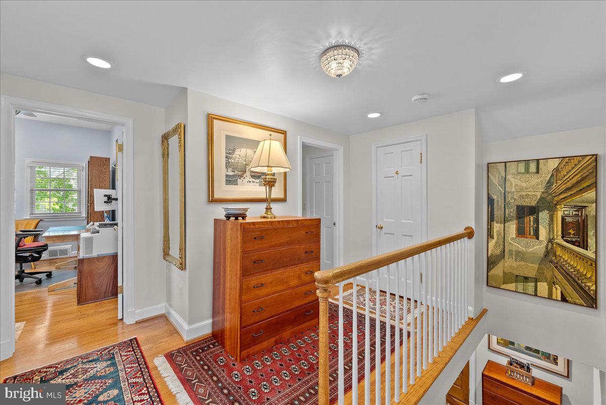 6223 LANGSTON BLVD, ARLINGTON, Virginia 22205, 3 Bedrooms Bedrooms, ,1 BathroomBathrooms,Residential,For sale,6223 LANGSTON BLVD,VAAR2057250 MLS # VAAR2057250