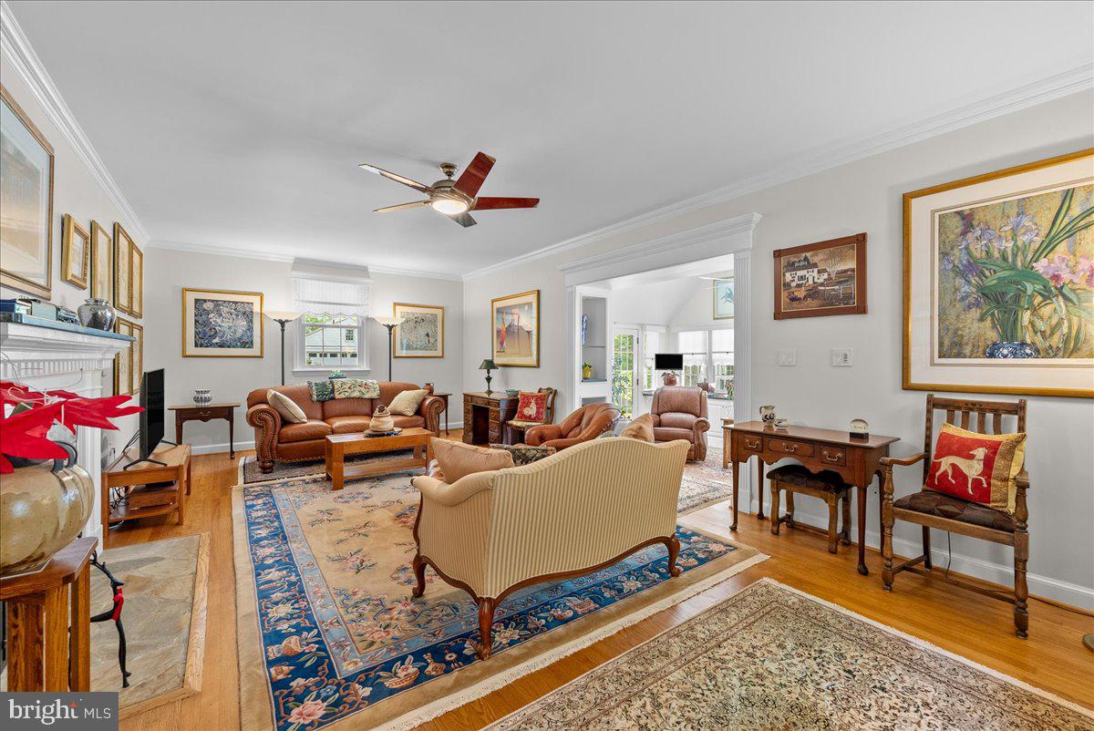 6223 LANGSTON BLVD, ARLINGTON, Virginia 22205, 3 Bedrooms Bedrooms, ,1 BathroomBathrooms,Residential,For sale,6223 LANGSTON BLVD,VAAR2057250 MLS # VAAR2057250