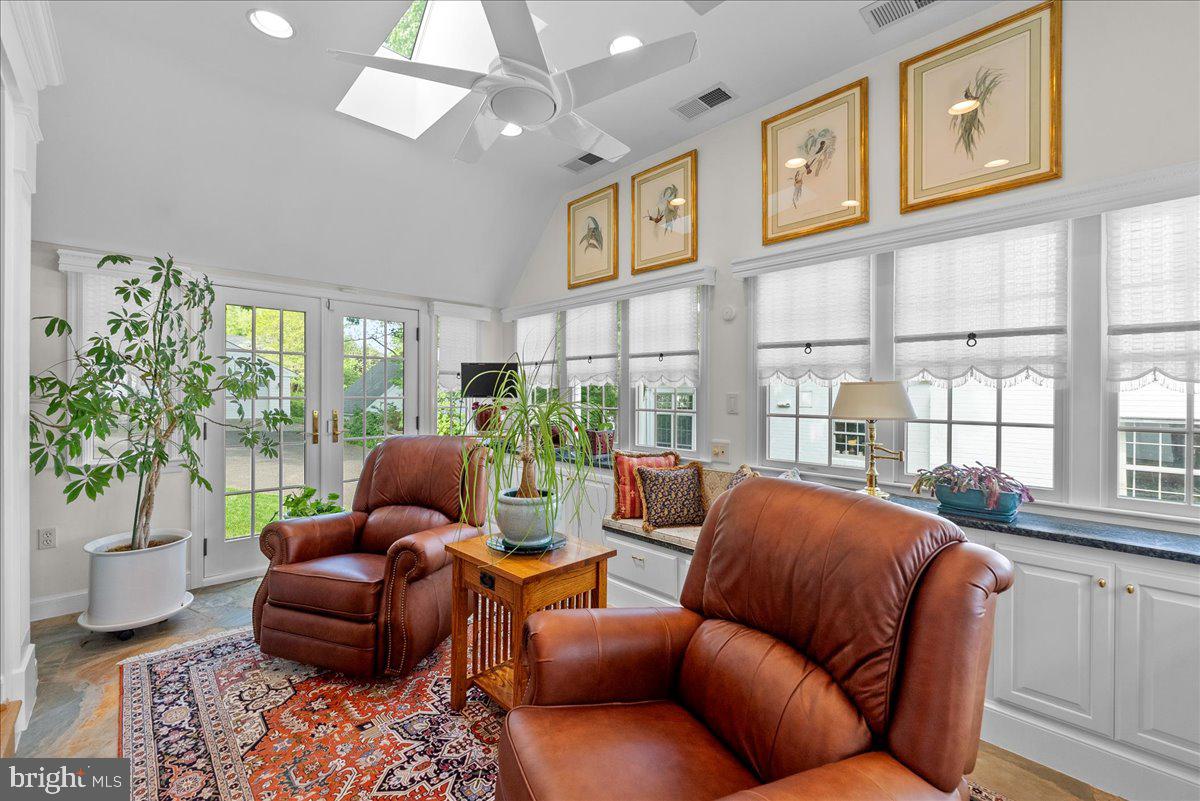 6223 LANGSTON BLVD, ARLINGTON, Virginia 22205, 3 Bedrooms Bedrooms, ,1 BathroomBathrooms,Residential,For sale,6223 LANGSTON BLVD,VAAR2057250 MLS # VAAR2057250