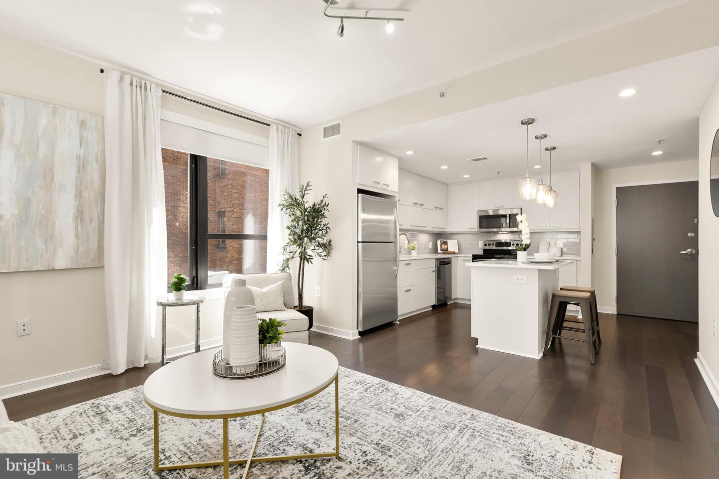 1010 MASSACHUSETTS AVE NW #211, WASHINGTON, District Of Columbia 20001, 1 Bedroom Bedrooms, ,1 BathroomBathrooms,Residential,For sale,1010 MASSACHUSETTS AVE NW #211,DCDC2199756 MLS # DCDC2199756