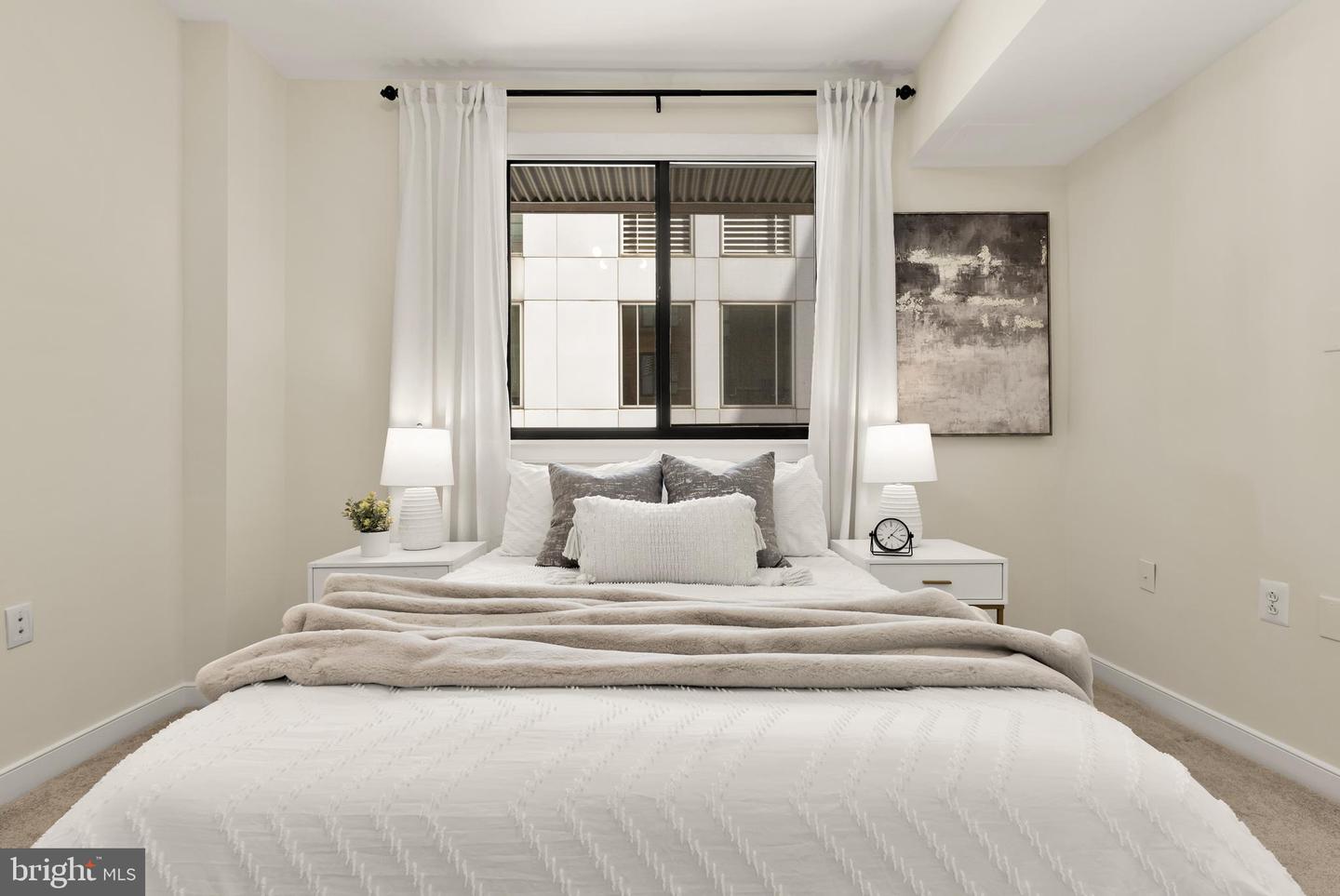 1010 MASSACHUSETTS AVE NW #211, WASHINGTON, District Of Columbia 20001, 1 Bedroom Bedrooms, ,1 BathroomBathrooms,Residential,For sale,1010 MASSACHUSETTS AVE NW #211,DCDC2199756 MLS # DCDC2199756