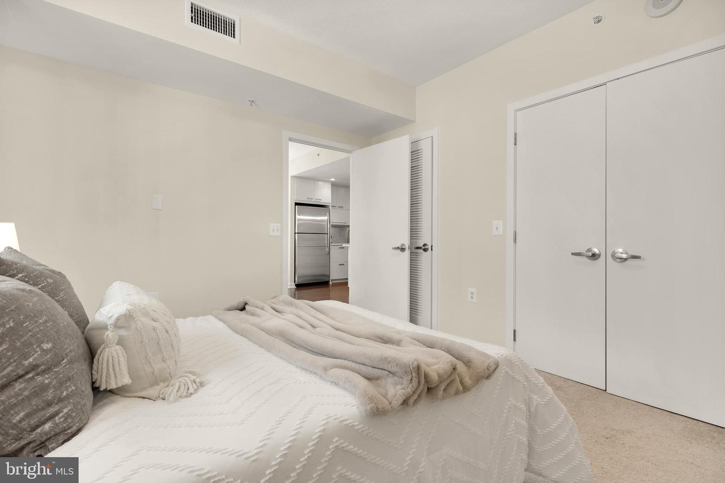 1010 MASSACHUSETTS AVE NW #211, WASHINGTON, District Of Columbia 20001, 1 Bedroom Bedrooms, ,1 BathroomBathrooms,Residential,For sale,1010 MASSACHUSETTS AVE NW #211,DCDC2199756 MLS # DCDC2199756