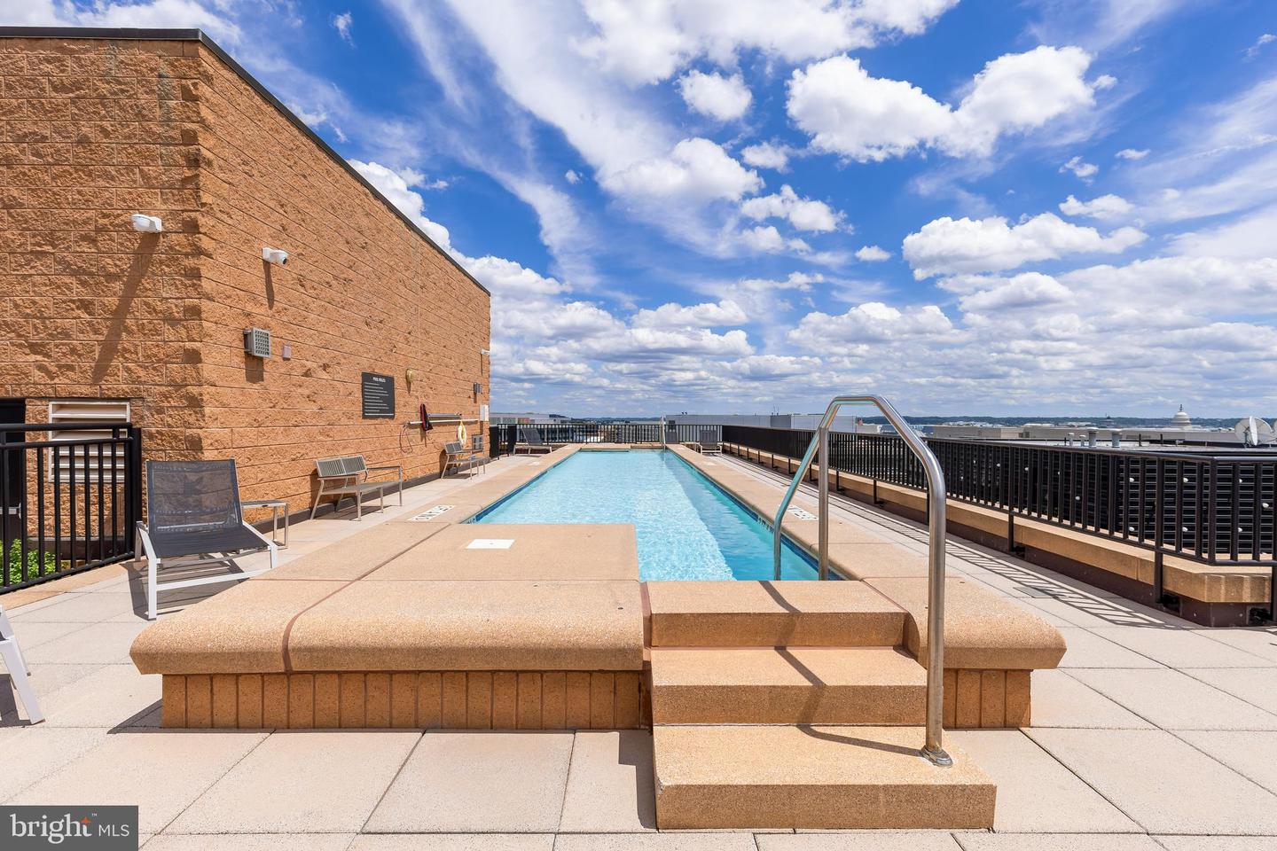 1010 MASSACHUSETTS AVE NW #211, WASHINGTON, District Of Columbia 20001, 1 Bedroom Bedrooms, ,1 BathroomBathrooms,Residential,For sale,1010 MASSACHUSETTS AVE NW #211,DCDC2199756 MLS # DCDC2199756
