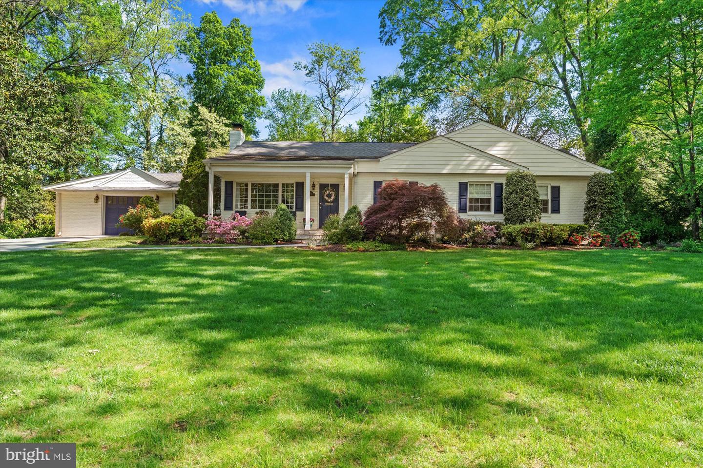1104 LYNDALE DR, ALEXANDRIA, Virginia 22308, 4 Bedrooms Bedrooms, ,4 BathroomsBathrooms,Residential,For sale,1104 LYNDALE DR,VAFX2239648 MLS # VAFX2239648