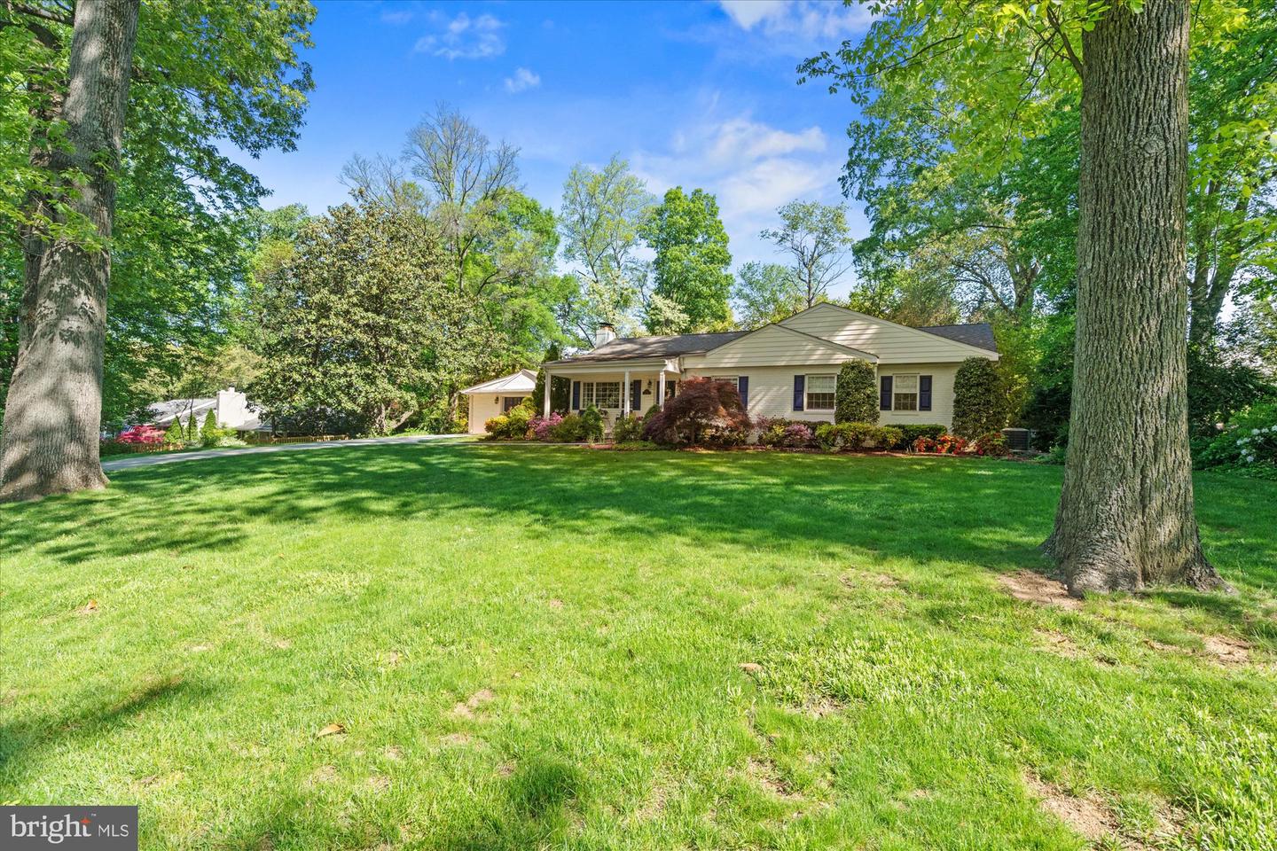 1104 LYNDALE DR, ALEXANDRIA, Virginia 22308, 4 Bedrooms Bedrooms, ,4 BathroomsBathrooms,Residential,For sale,1104 LYNDALE DR,VAFX2239648 MLS # VAFX2239648