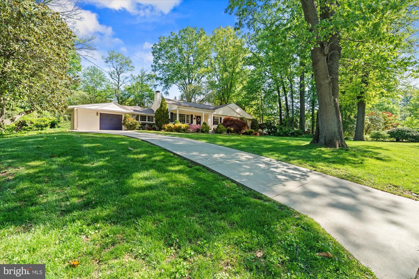 1104 LYNDALE DR, ALEXANDRIA, Virginia 22308, 4 Bedrooms Bedrooms, ,4 BathroomsBathrooms,Residential,For sale,1104 LYNDALE DR,VAFX2239648 MLS # VAFX2239648