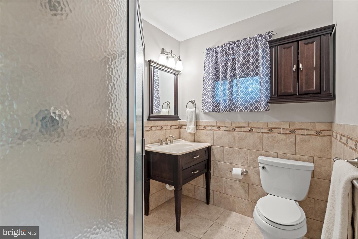 1104 LYNDALE DR, ALEXANDRIA, Virginia 22308, 4 Bedrooms Bedrooms, ,4 BathroomsBathrooms,Residential,For sale,1104 LYNDALE DR,VAFX2239648 MLS # VAFX2239648