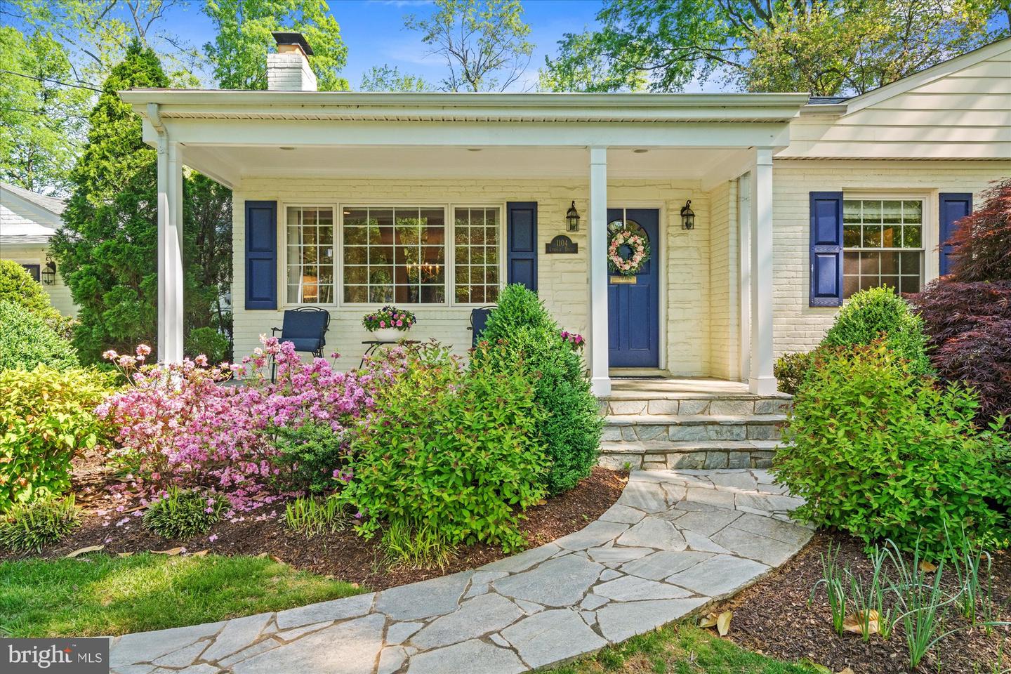 1104 LYNDALE DR, ALEXANDRIA, Virginia 22308, 4 Bedrooms Bedrooms, ,4 BathroomsBathrooms,Residential,For sale,1104 LYNDALE DR,VAFX2239648 MLS # VAFX2239648